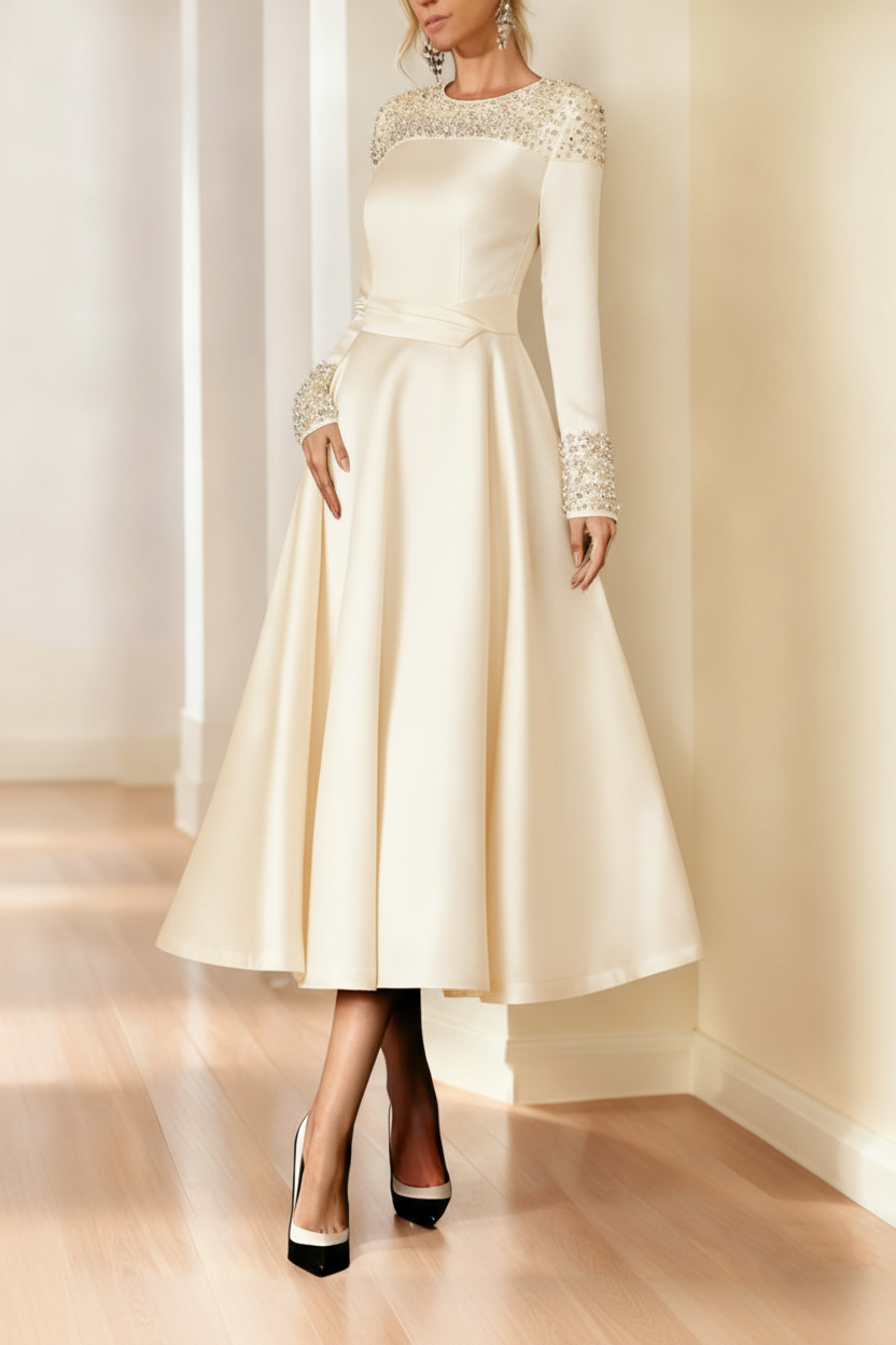 A-Line/Princess Long Sleeves Jewel Neck Mother of the Bride Dresses with Beading Tea-Length