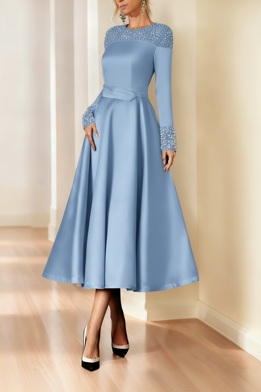 A-Line/Princess Long Sleeves Jewel Neck Mother of the Bride Dresses with Beading Tea-Length