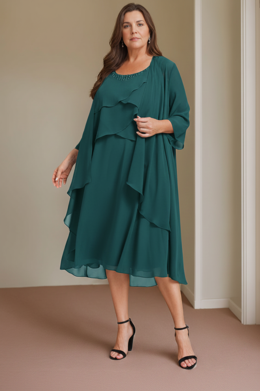 A-Line/Princess Scoop Sleeveless Knee-Length Plus Size Mother of the Bride Dresses with Beading