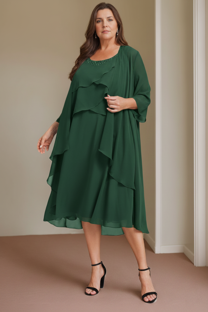 A-Line/Princess Scoop Sleeveless Knee-Length Plus Size Mother of the Bride Dresses with Beading