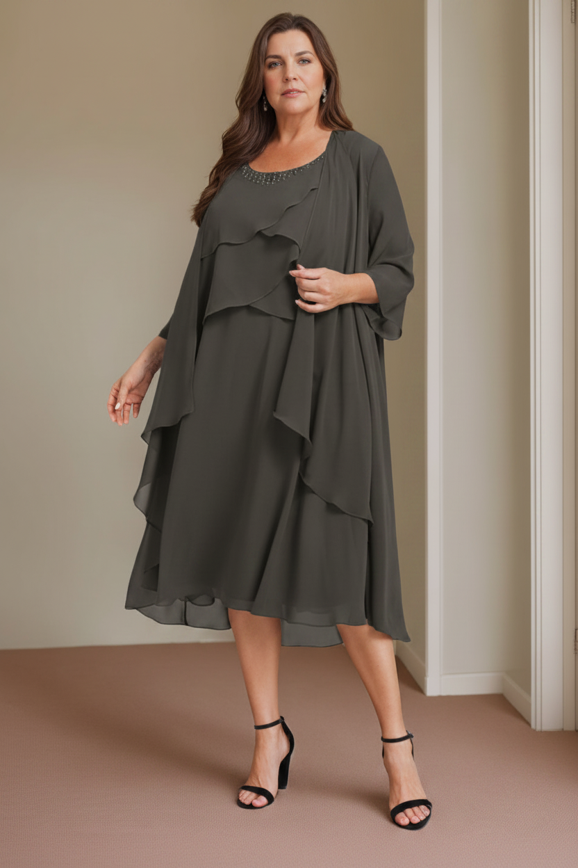 A-Line/Princess Scoop Sleeveless Knee-Length Plus Size Mother of the Bride Dresses with Beading
