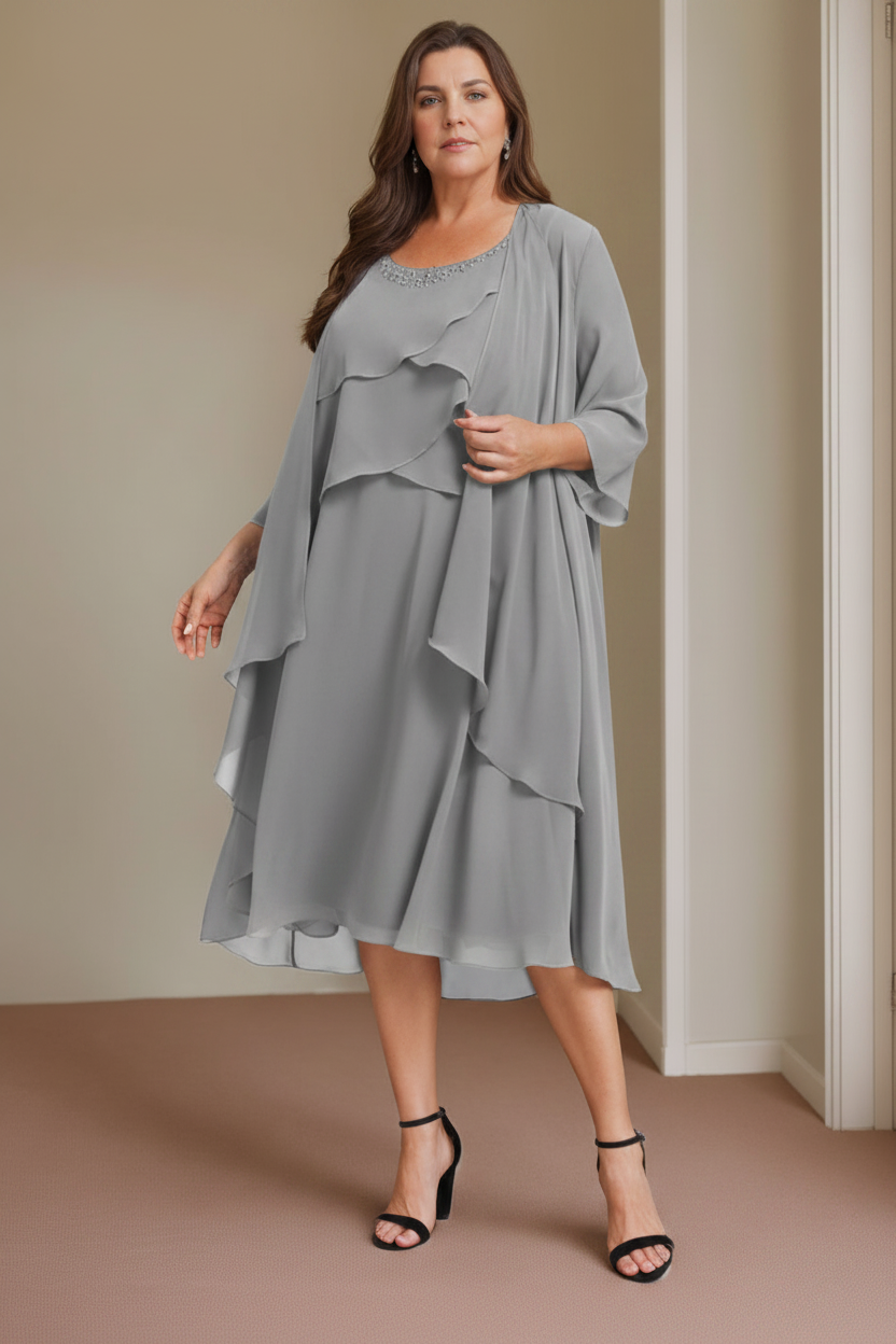 A-Line/Princess Scoop Sleeveless Knee-Length Plus Size Mother of the Bride Dresses with Beading