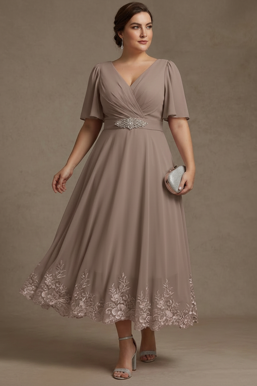 A-Line/Princess V Neck Plus Size Mother of the Bride Dresses Short Sleeves Chiffon Lace Tea Length with Sash