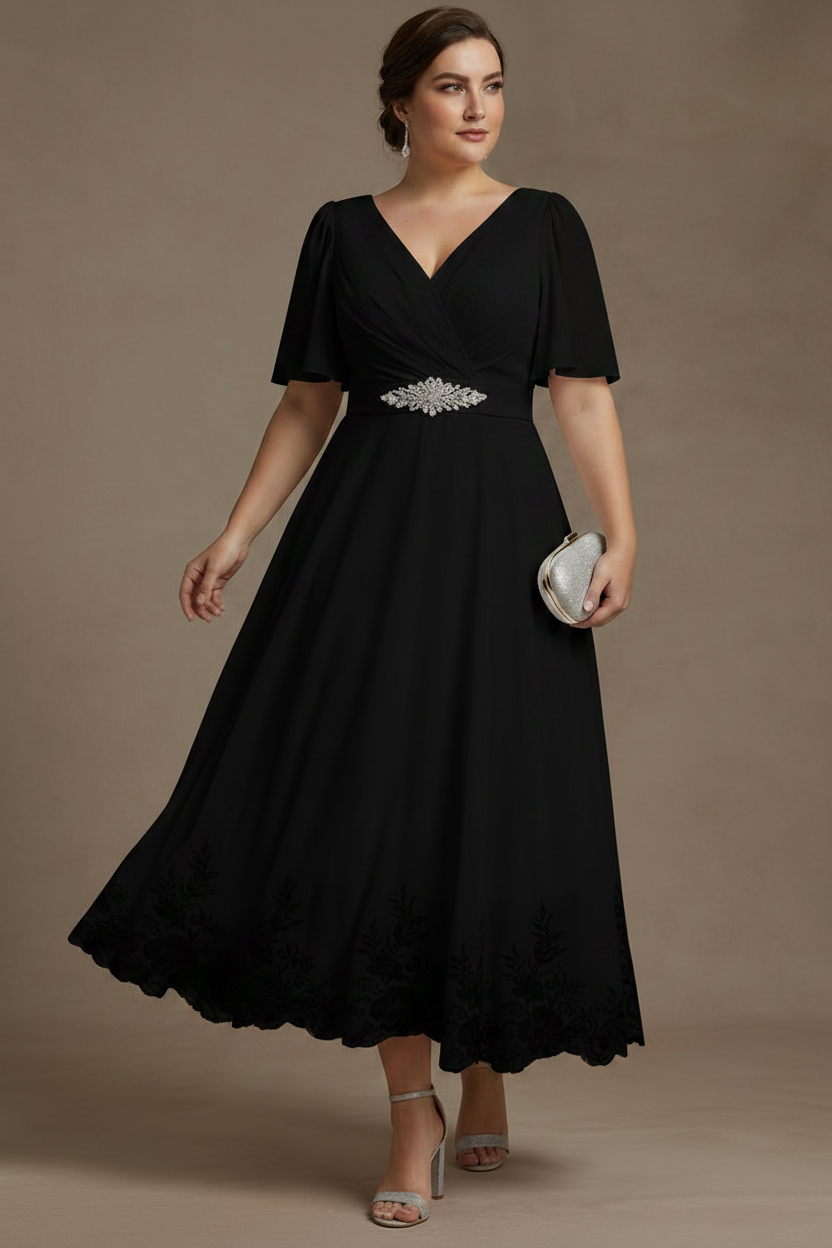 A-Line/Princess V Neck Plus Size Mother of the Bride Dresses Short Sleeves Chiffon Lace Tea Length with Sash