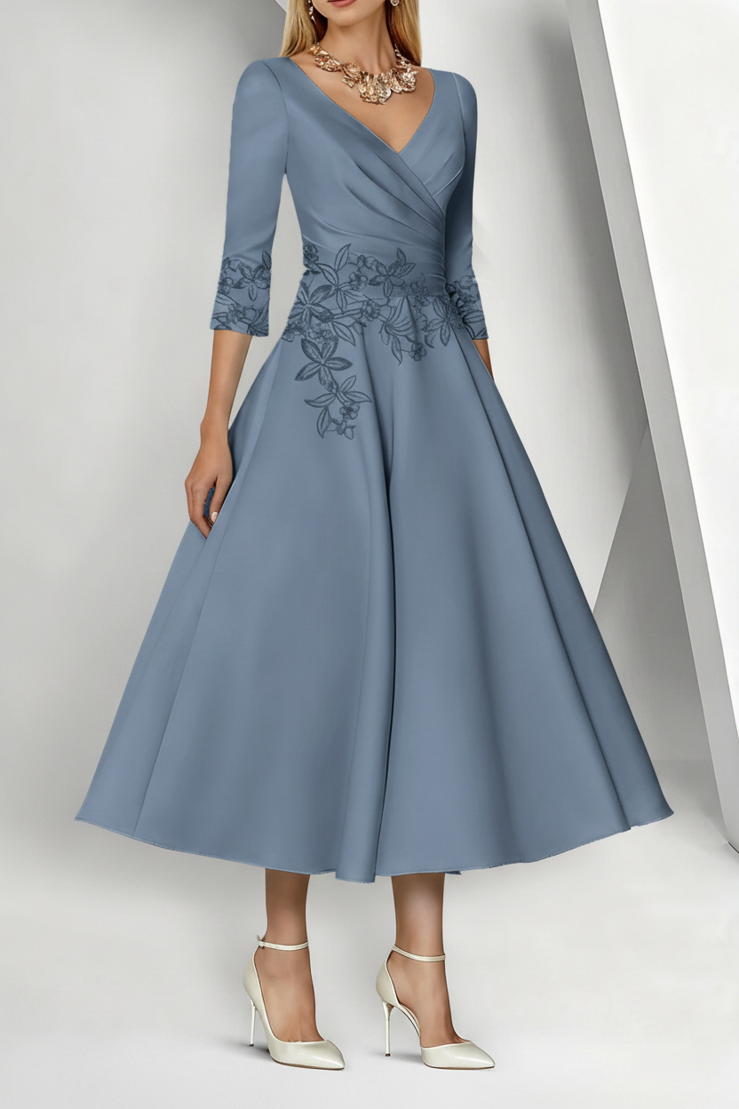 A-Line/Princess V-Neck Satin Mother of the Bride Dresses 3/4 Sleeves Pleated Lace Tea-Length