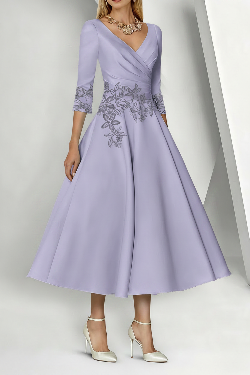 A-Line/Princess V-Neck Satin Mother of the Bride Dresses 3/4 Sleeves Pleated Lace Tea-Length