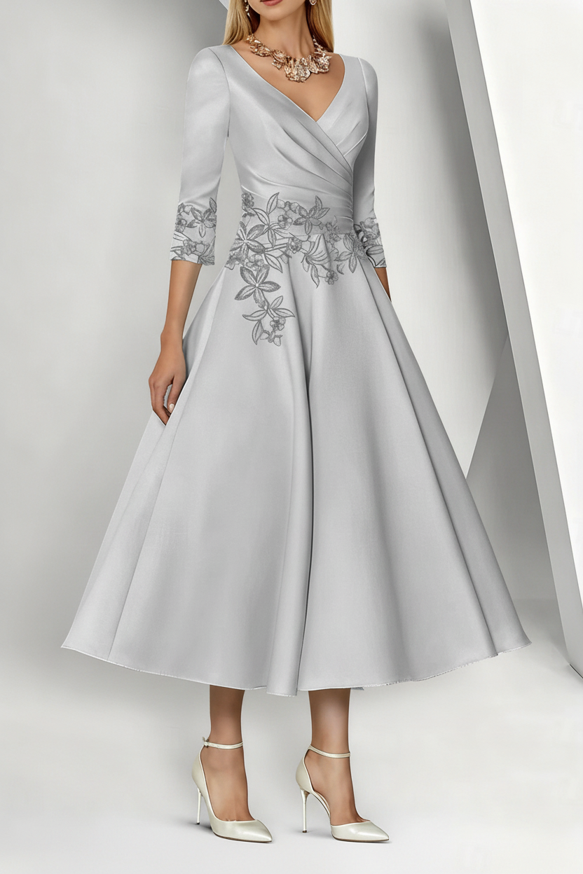 A-Line/Princess V-Neck Satin Mother of the Bride Dresses 3/4 Sleeves Pleated Lace Tea-Length