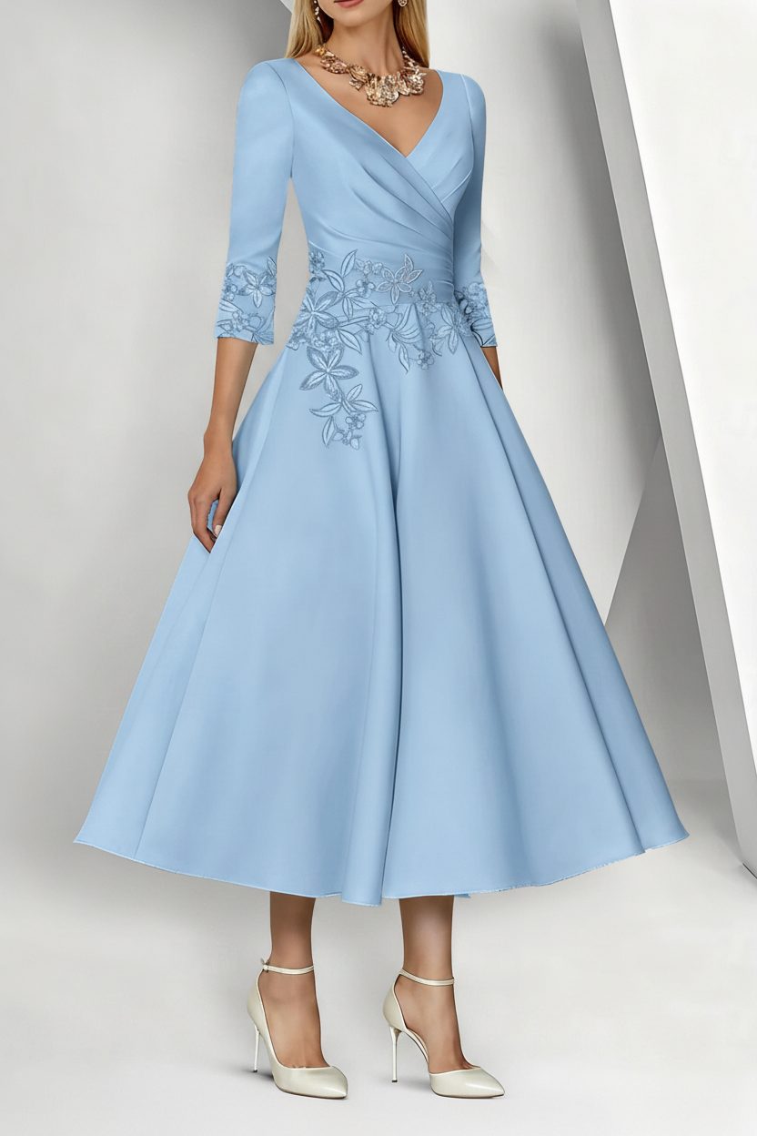 A-Line/Princess V-Neck Satin Mother of the Bride Dresses 3/4 Sleeves Pleated Lace Tea-Length