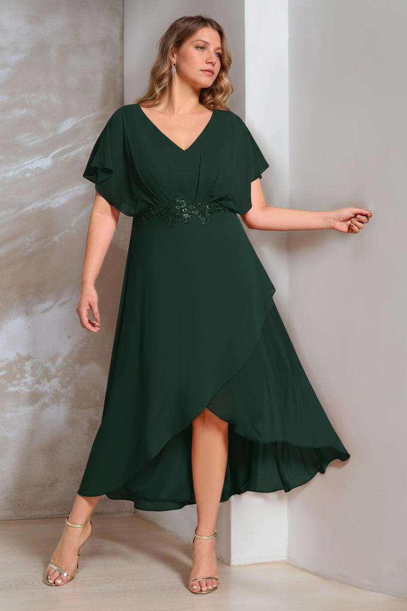 A-Line/Princess V-Neck Short Sleeves Asymmetrical Plus Size Mother Of The Bride Dresses with Appliques