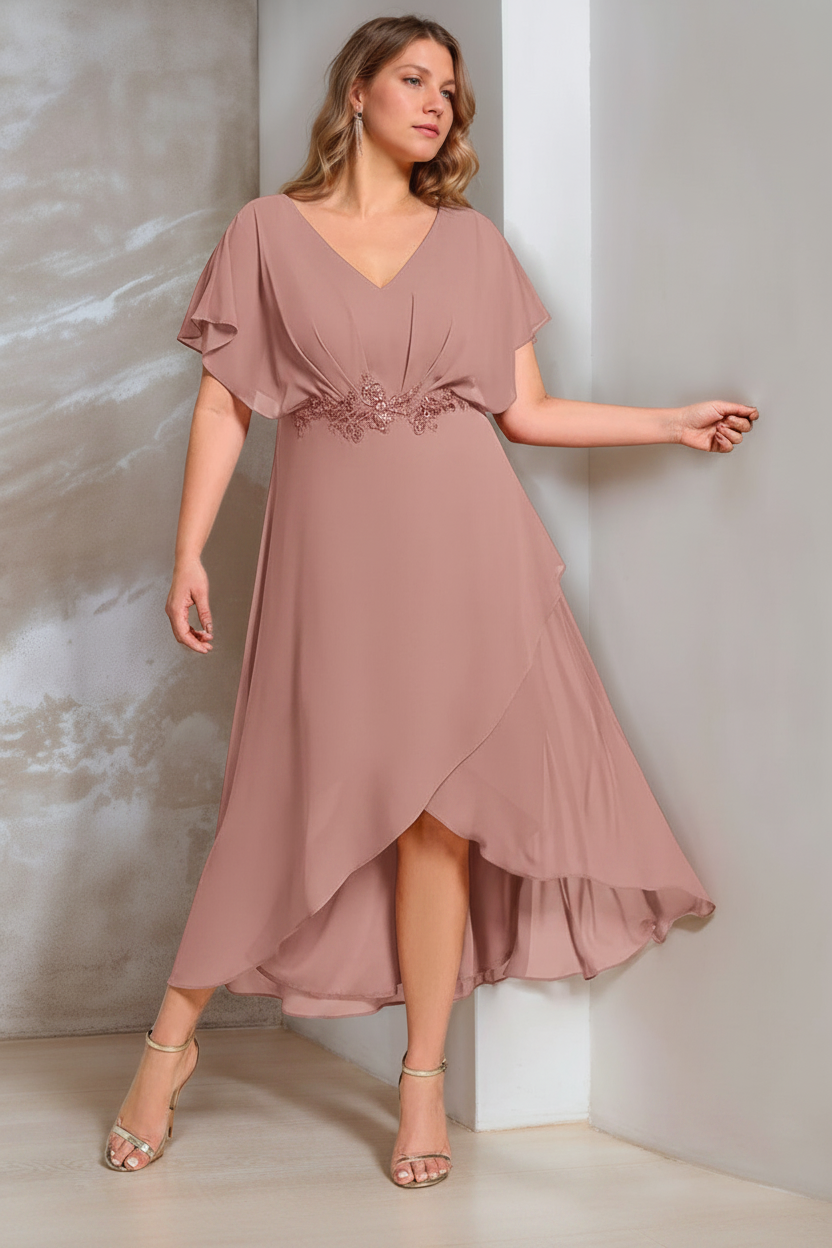 A-Line/Princess V-Neck Short Sleeves Asymmetrical Plus Size Mother Of The Bride Dresses with Appliques
