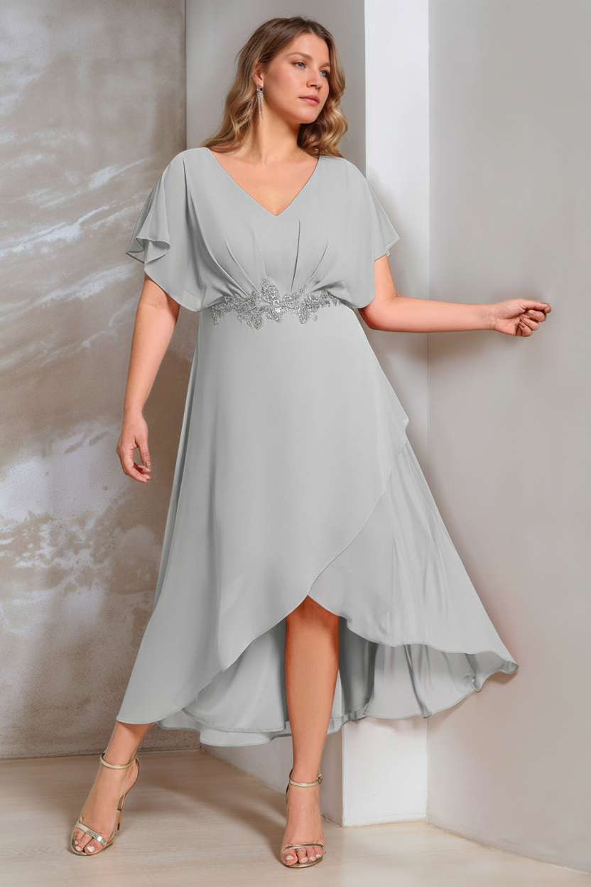 A-Line/Princess V-Neck Short Sleeves Asymmetrical Plus Size Mother Of The Bride Dresses with Appliques