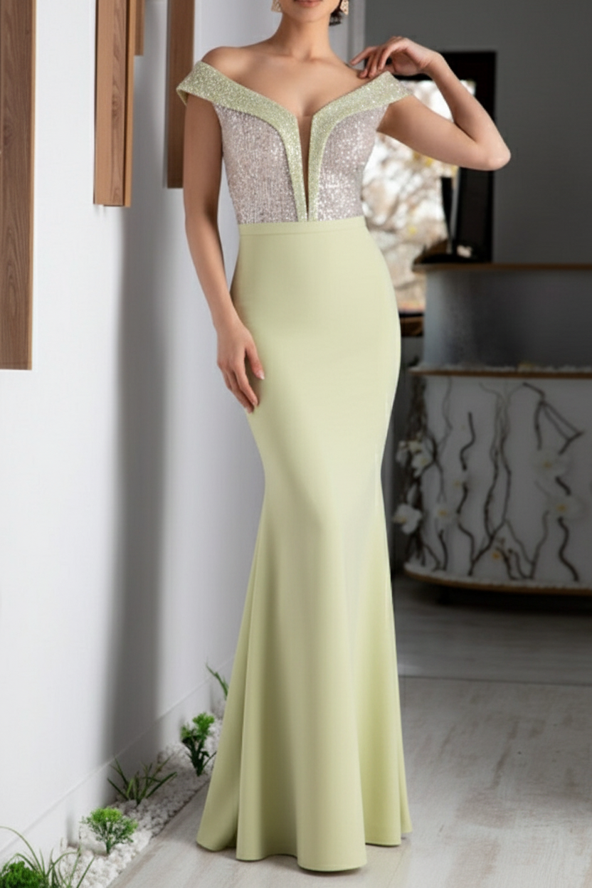 A-Line/Princess V-Neck Short Sleeves Floor-Length Mother of the Bride Dresses with Sequin