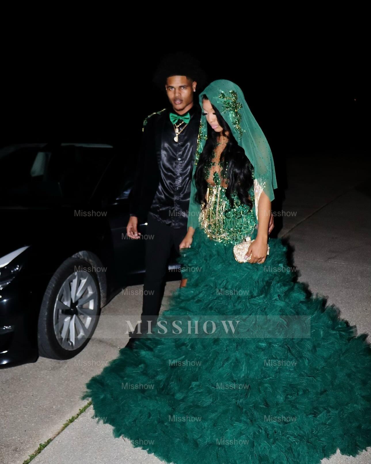 Amazing Long Emerald Beaded Sleeveless Prom Dress with Slit and Veil