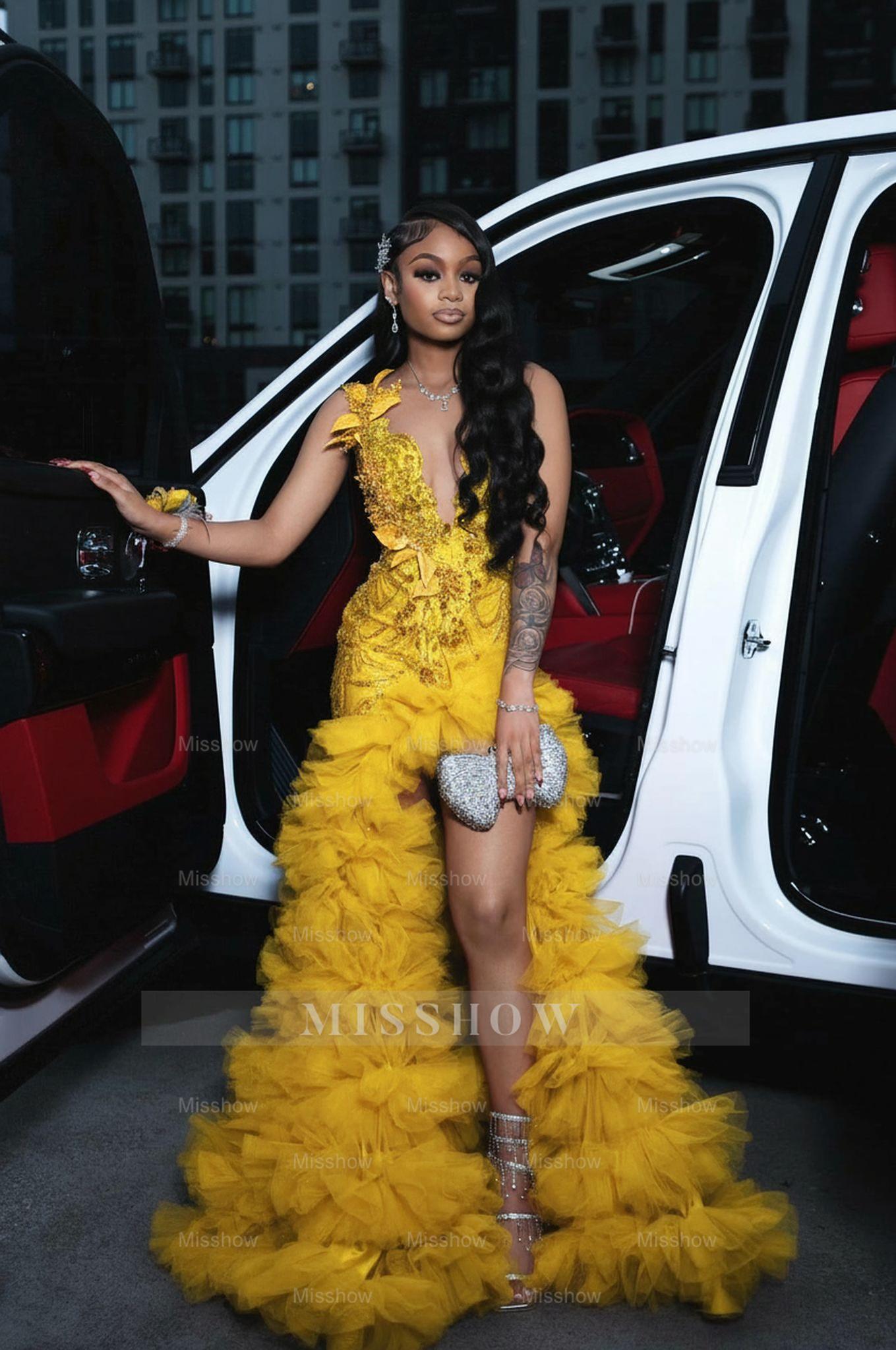 Yellow scoop split-front A-line prom dress
