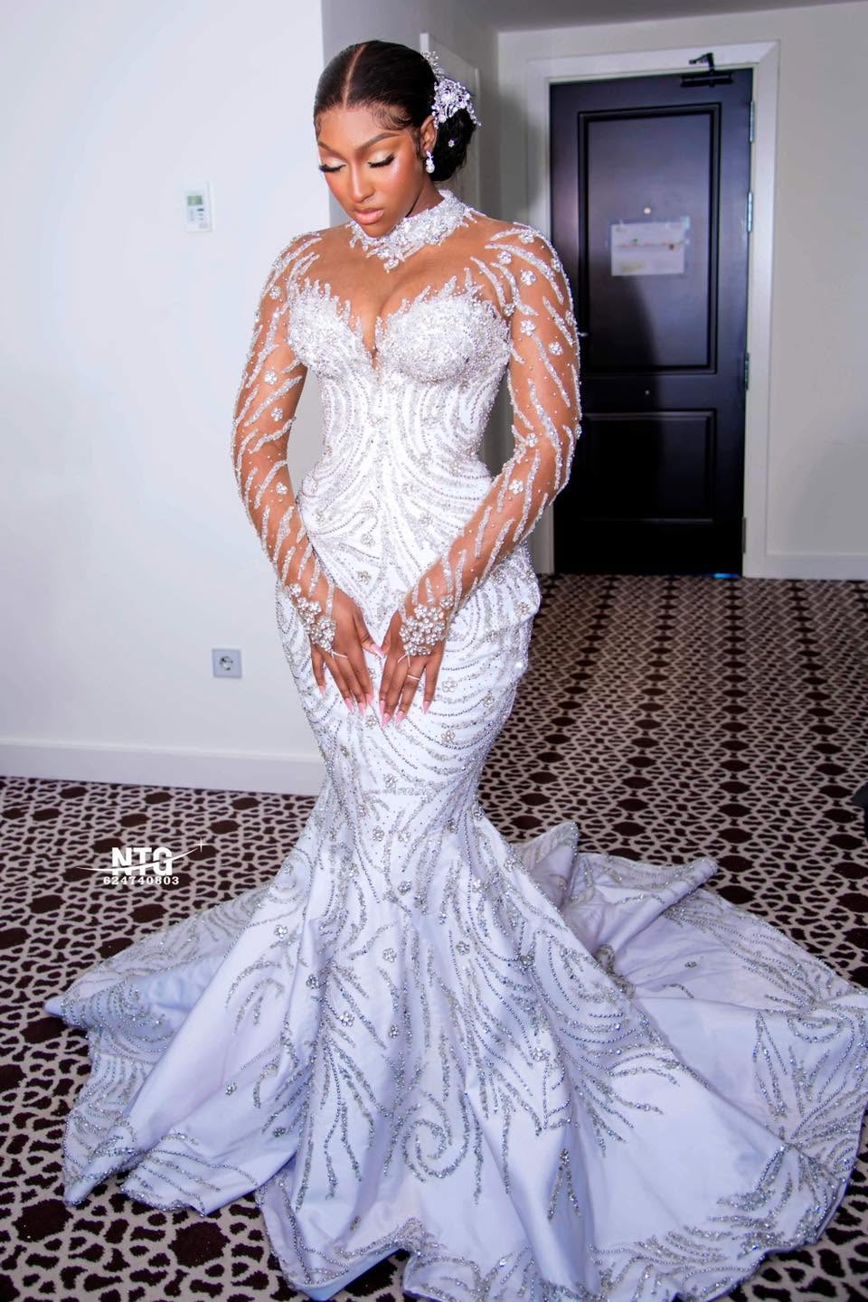 Beautiful Long White Mermaid Crystal Beaded Wedding Dress with Long Sleeves