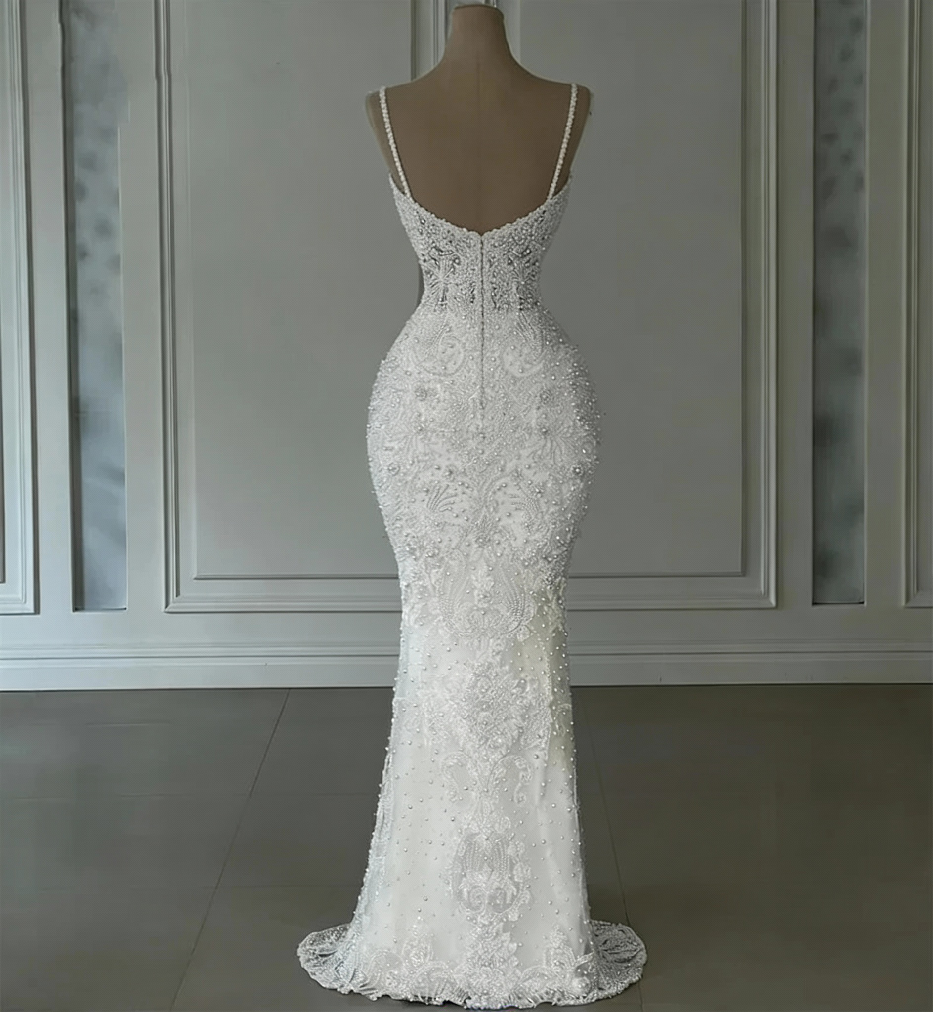 Beautiful Long White Mermaid Sweetheart Beaded Sleeveless Wedding Dress with Pearls