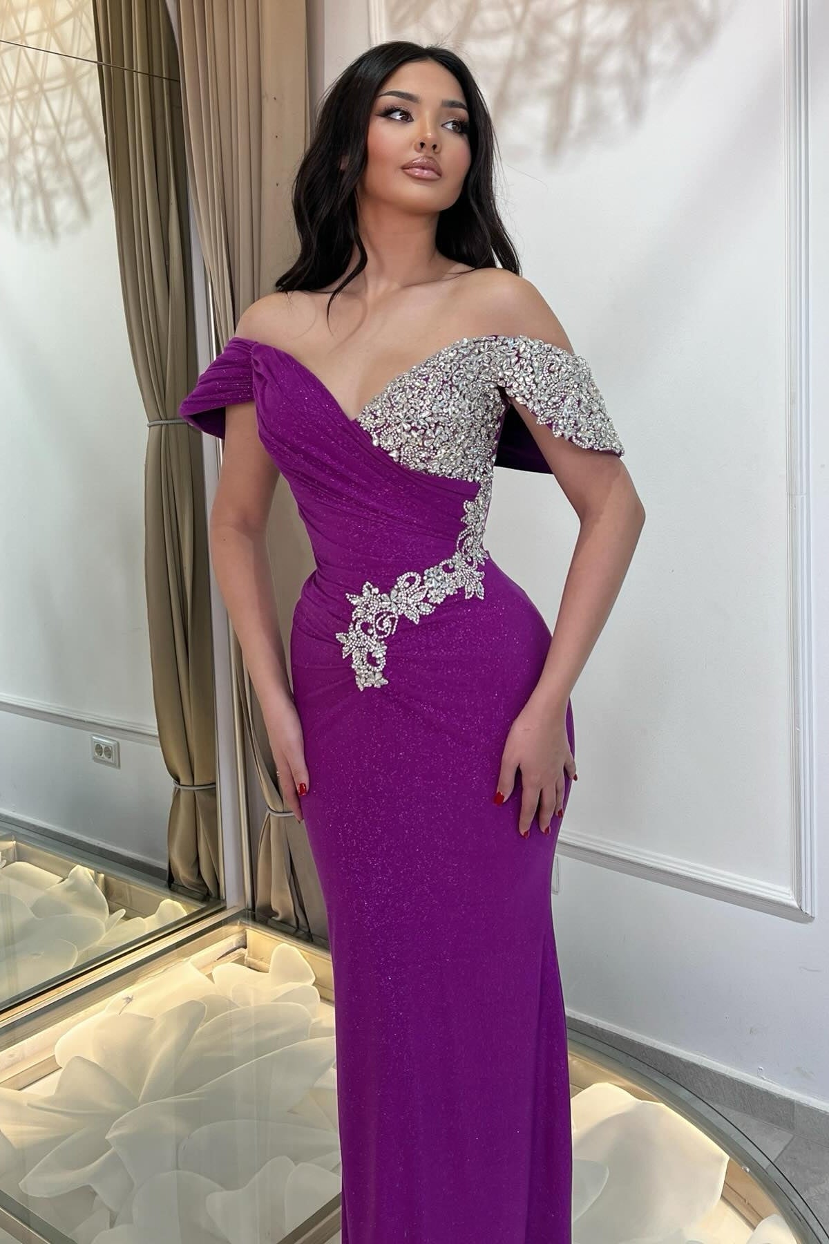 Beautiful Purple Column V-Neck Off-The-Shoulder Beaded Sleeveless Ruffle Long Tulle Evening Dresses With Rhinestone