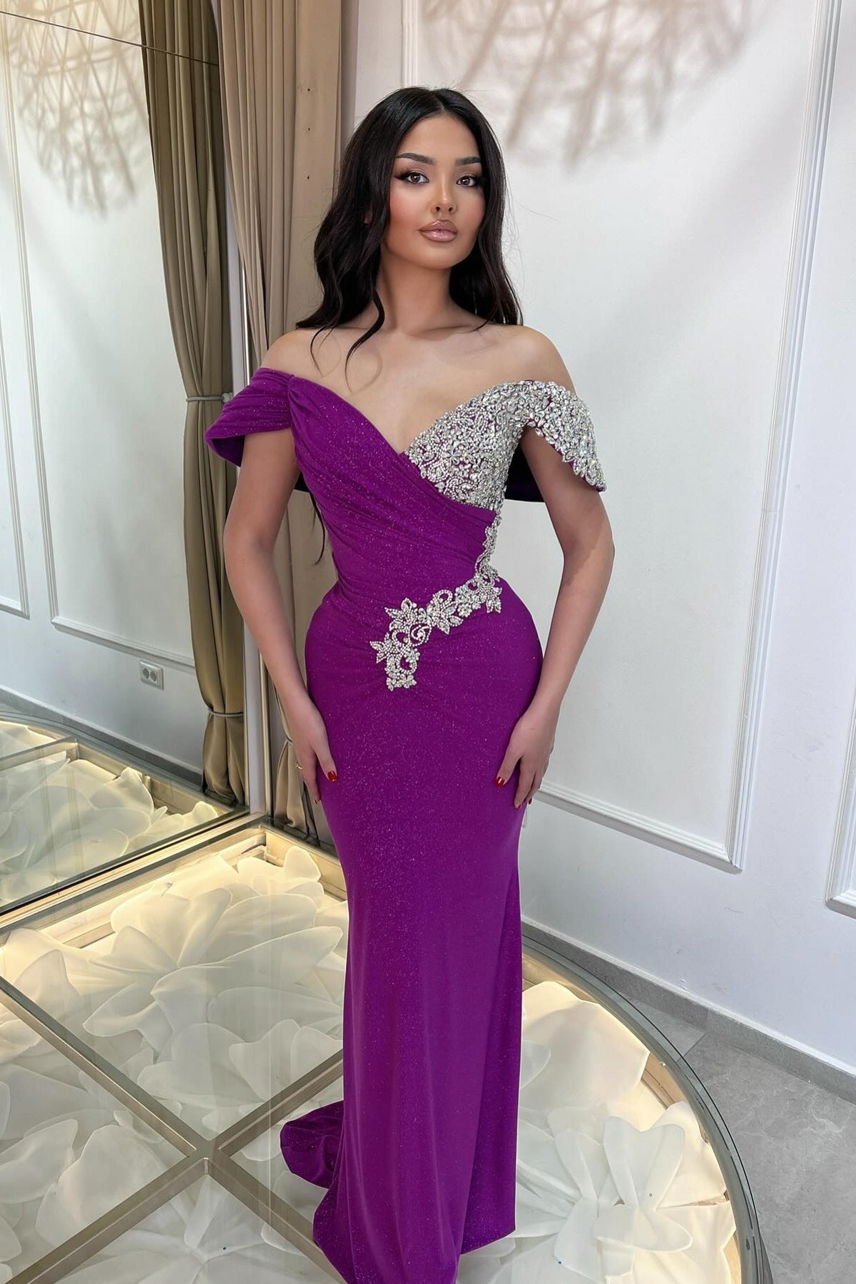 Beautiful Purple Column V-Neck Off-The-Shoulder Beaded Sleeveless Ruffle Long Tulle Evening Dresses With Rhinestone