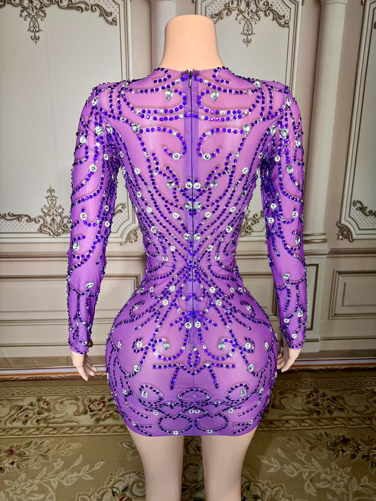 Beautiful Purple Crew Column Beaded Homecoming Dress Long Sleeve Short Tulle Mini Dresses With Rhinestones
