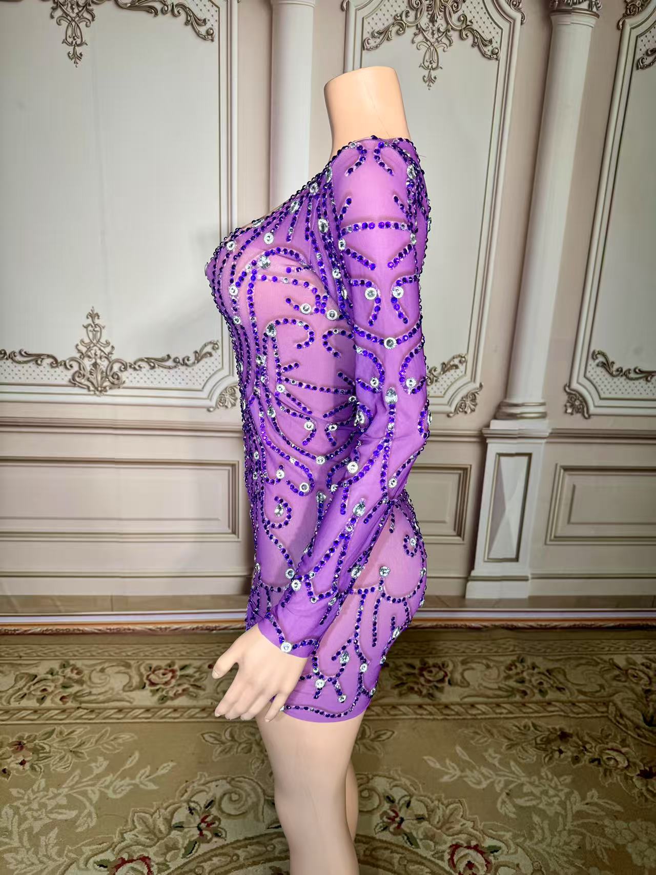 Beautiful Purple Crew Column Beaded Homecoming Dress Long Sleeve Short Tulle Mini Dresses With Rhinestones