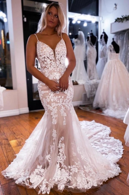 Beautiful White Mermaid V-Neck Spaghetti Strap Lace Sleeveless Backless Cathedral Train Tulle Wedding Dresses With Appliques