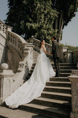 Beautiful Long White A-line Sleeveless Wedding Dress with Lace