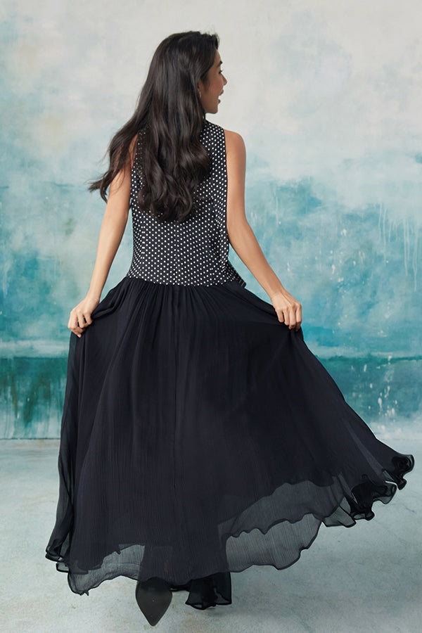 Black Long V-neck Chiffon Sleeveless Dress