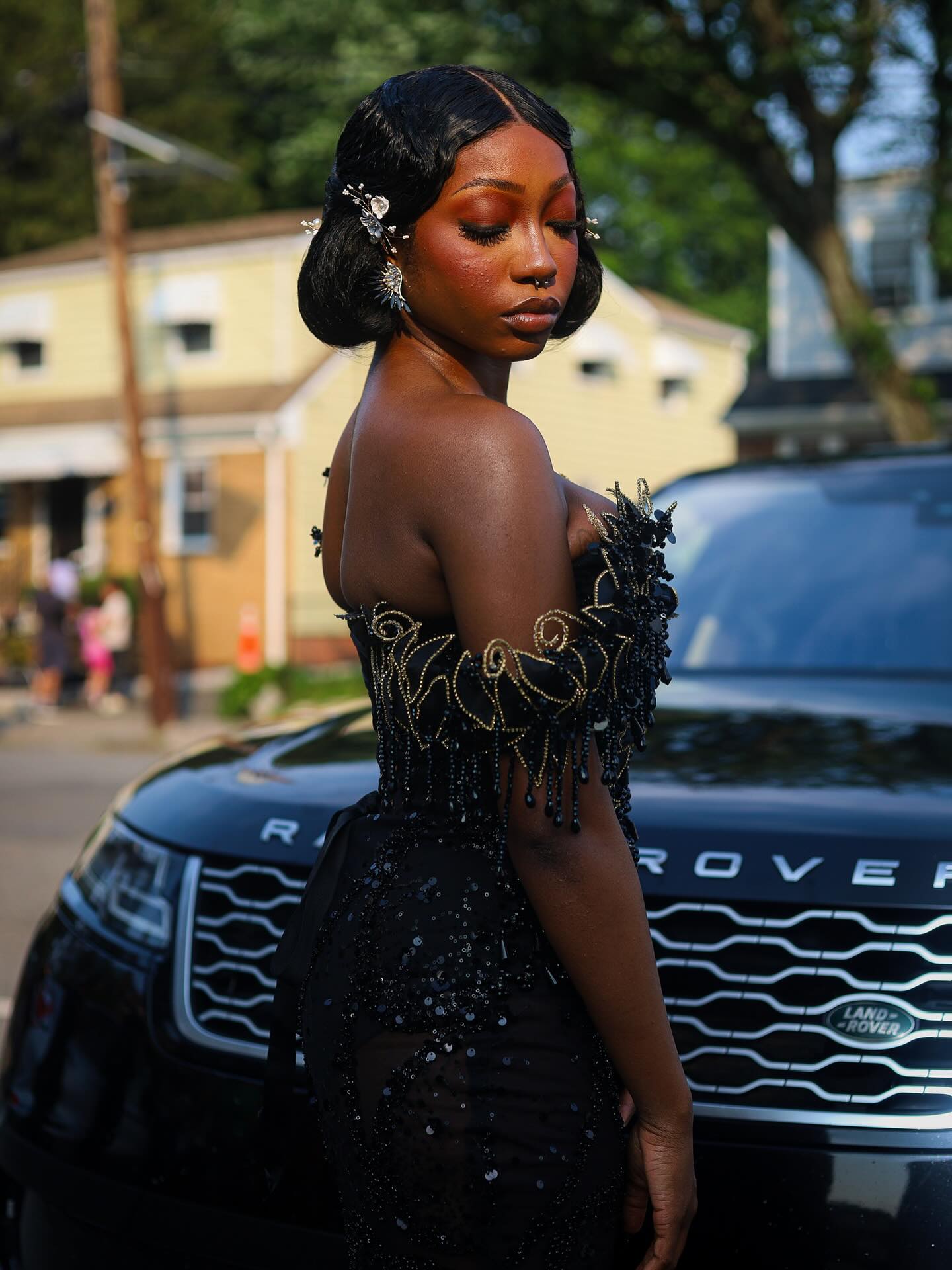 Black Mermaid Prom Dress Deep V Sweetheart Sheer Illusion One Shoulder 3D Black Leaf Floral Applique Gold Baroque Scroll Vine Beading Black Bugle Bead Fringe Tassel All-Over Sequin Barely There Court Train Gown