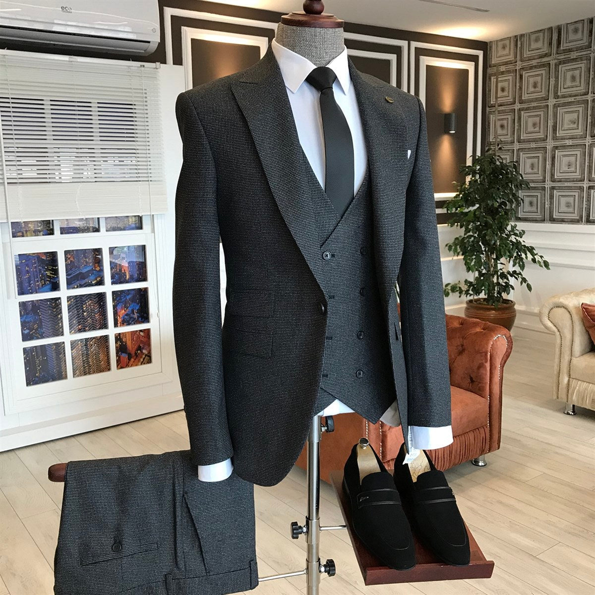 Black Small Plaid Peak Lapel Double Breasted Waistcoat Custom Suit