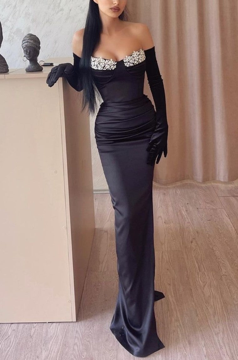 Black Sweetheart Long Sleeve Bodycon Satin Appliques Floor Length Formal Evening Dress