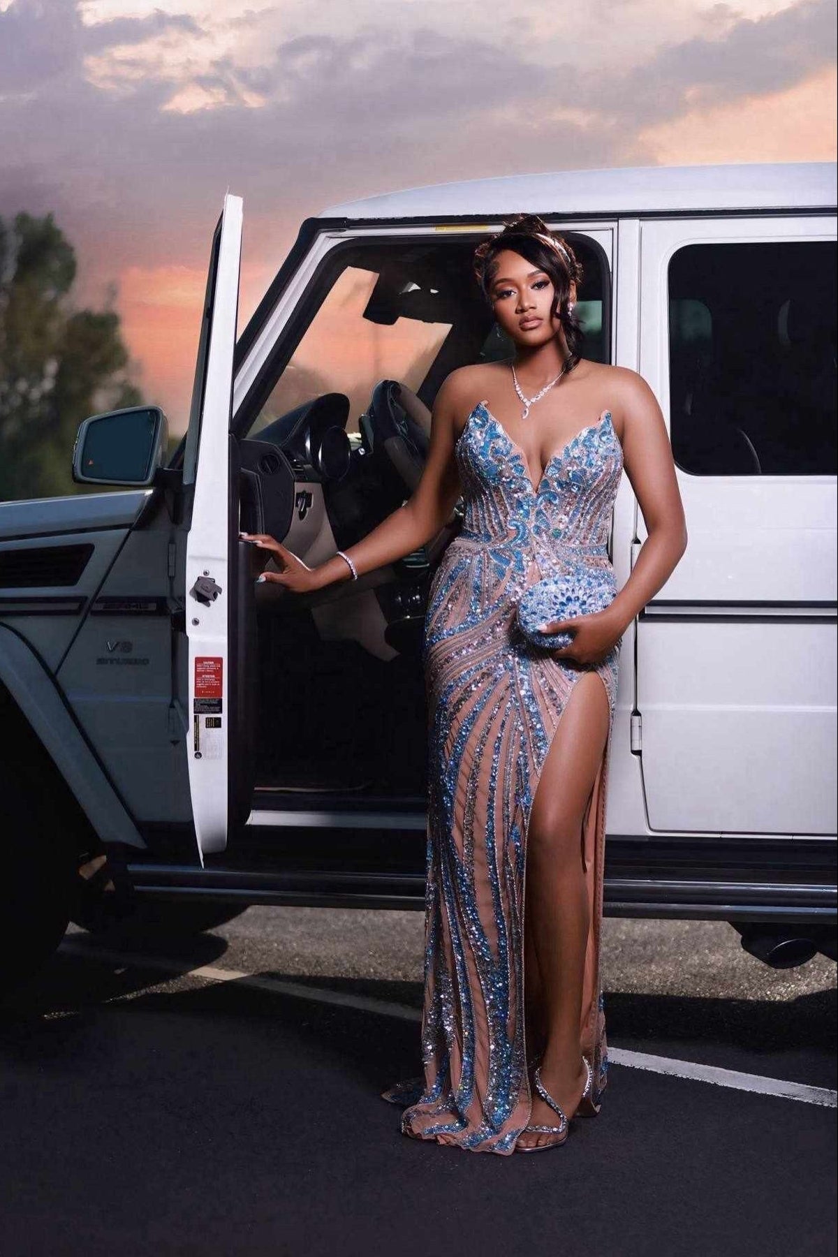 Blue Column Prom Dress Spaghetti Straps Deep V Neck Blue Silver Rhinestone 3D Floral Botanical Beaded Sheer Illusion Swirl Stripe Barely There High 