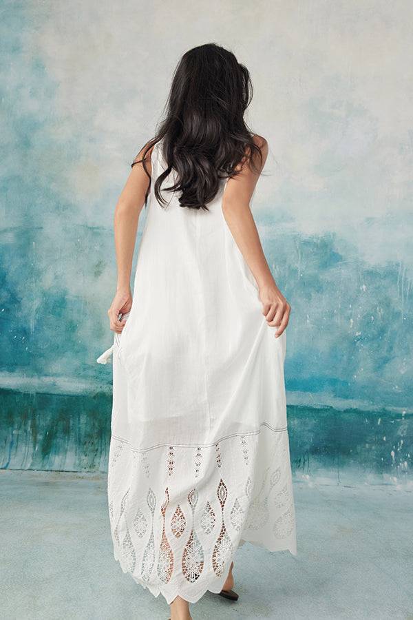 Boho Long White Sleeveless Lace Dress