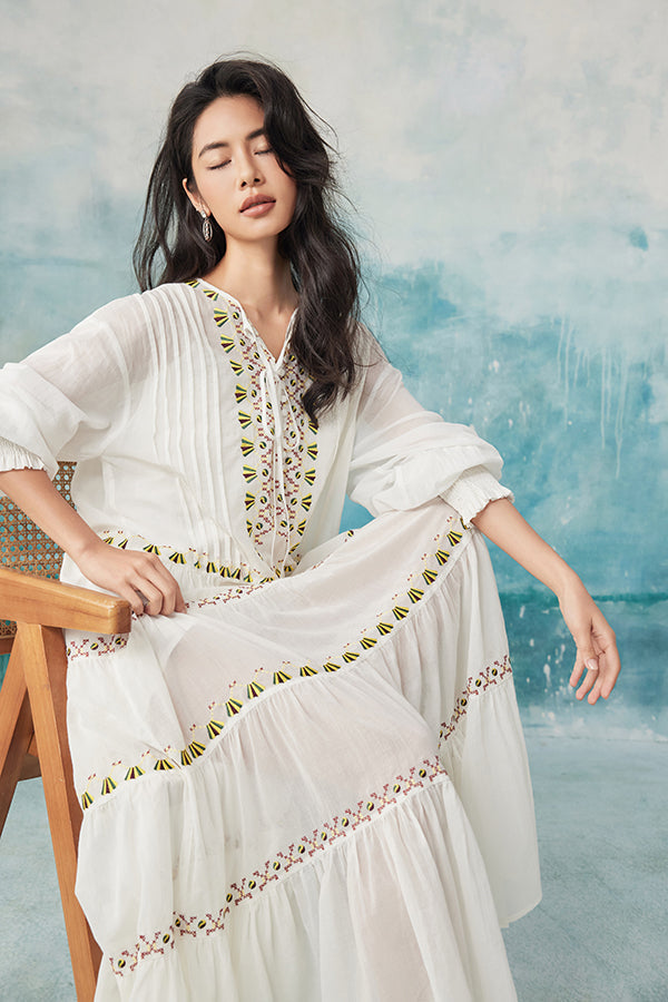 Boho Long White V-neck Long Sleeves Dress