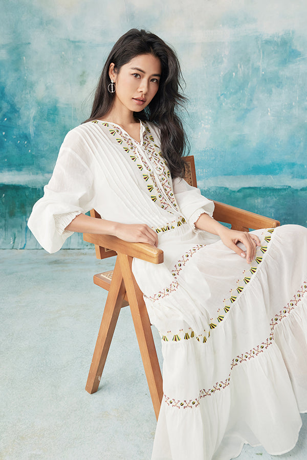 Boho Long White V-neck Long Sleeves Dress