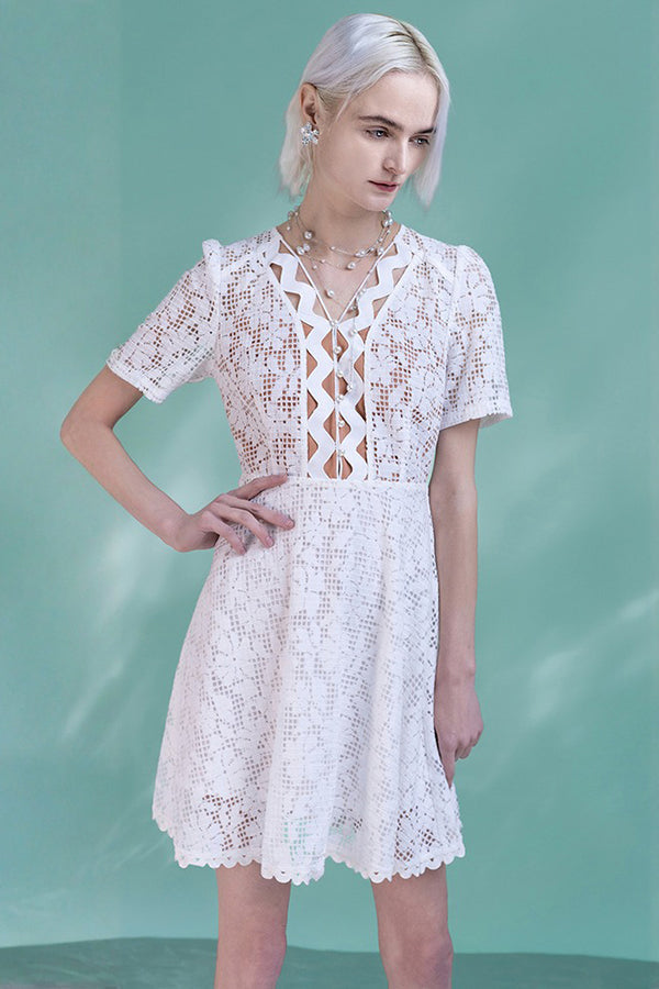 Boho Short White Lace V-neck Dress wirh Short Sleeves