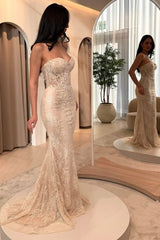 Champagne Blush Lace Sweetheart Mermaid Evening Dress Sheer Boned Corset Bodice Detachable Tulle Overskirt Formal Gown