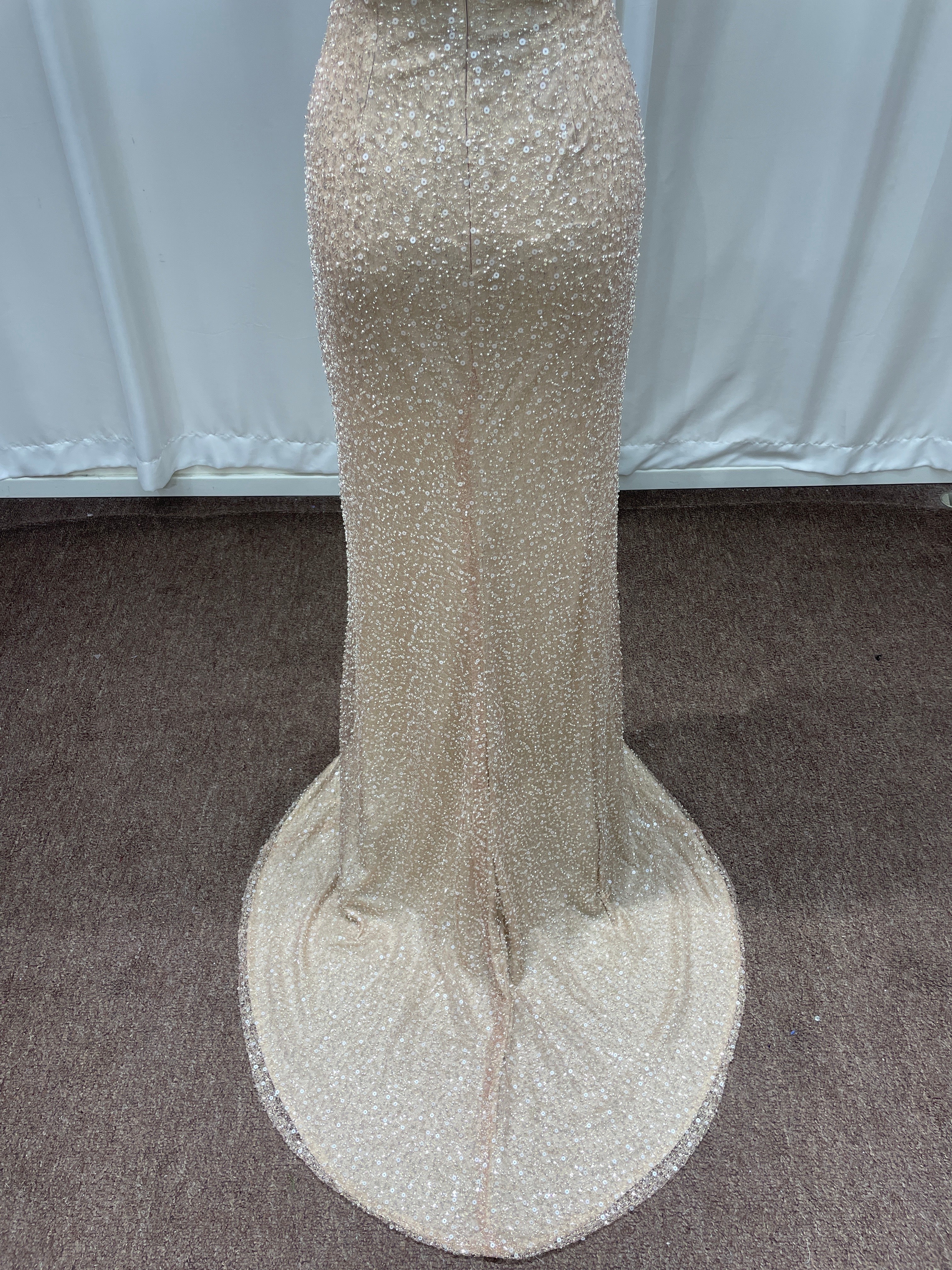 Champagne Scoop Sequined Column Long Evening Dresses with Sweep Train