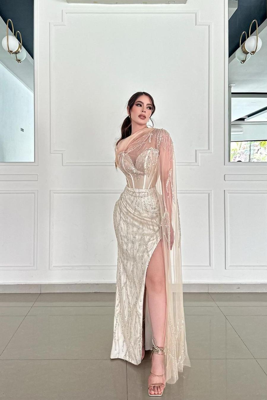 Champagne Sweetheart Long Sleeve Sequined Beaded Mermaid Floor Length Formal Evening Gown