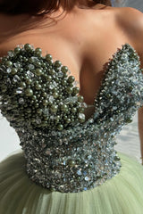 Charming Green Ball Gown Sweetheart Beaded Sequined Sleeveless Long Tulle Evening Dresses With Pearls