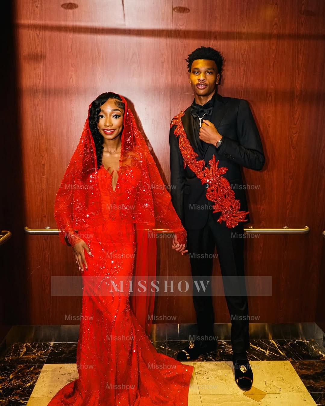 Charming Long Sweetheart Red Mermaid Sequined Prom Dress with Veil