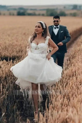 Charming Long White A-line Tulle Sleeveless Wedding Dress with Lace