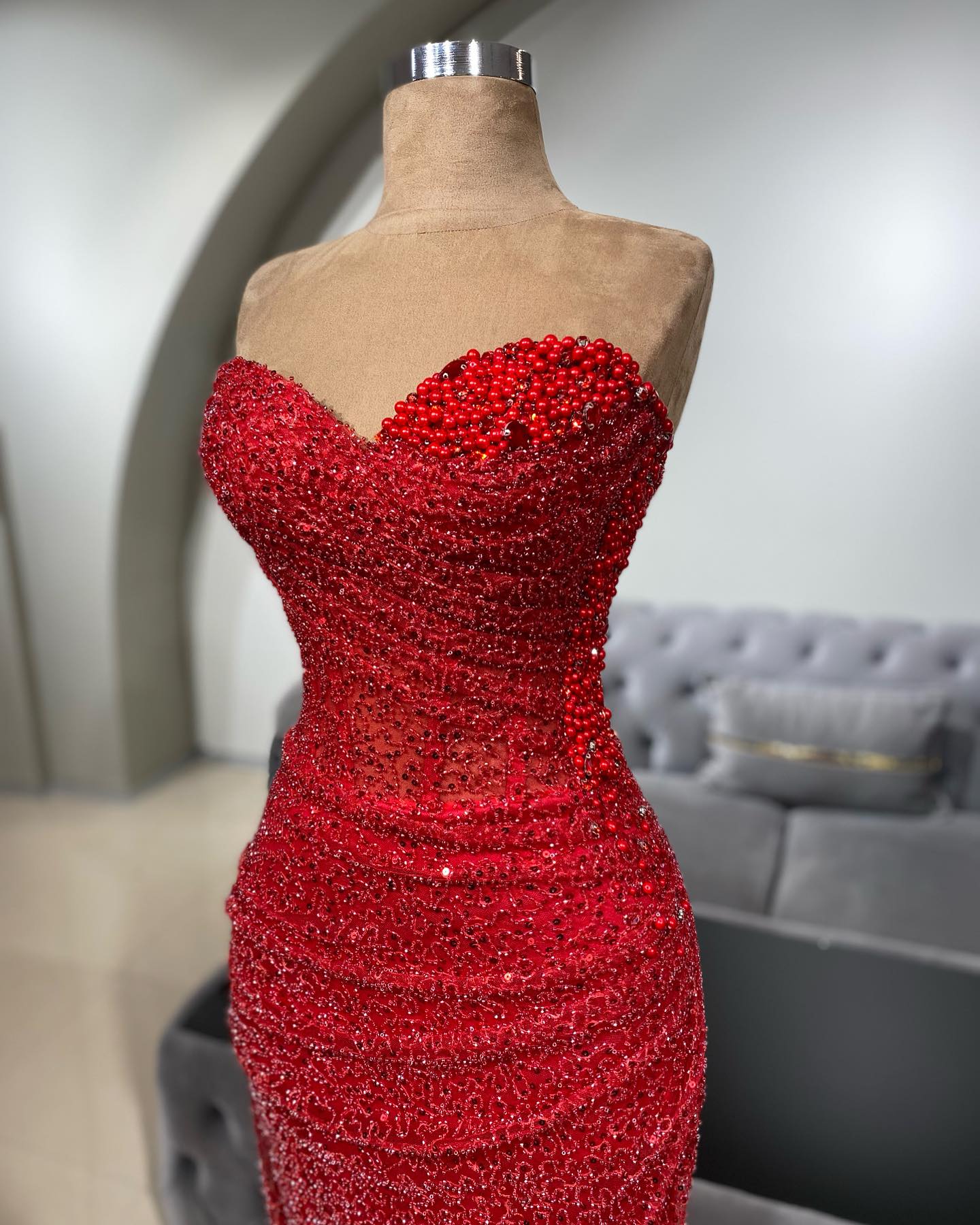 Charming Red Mermaid Sweetheart Sleeveless Sequined Beaded Long Evening Dress With Ruffles