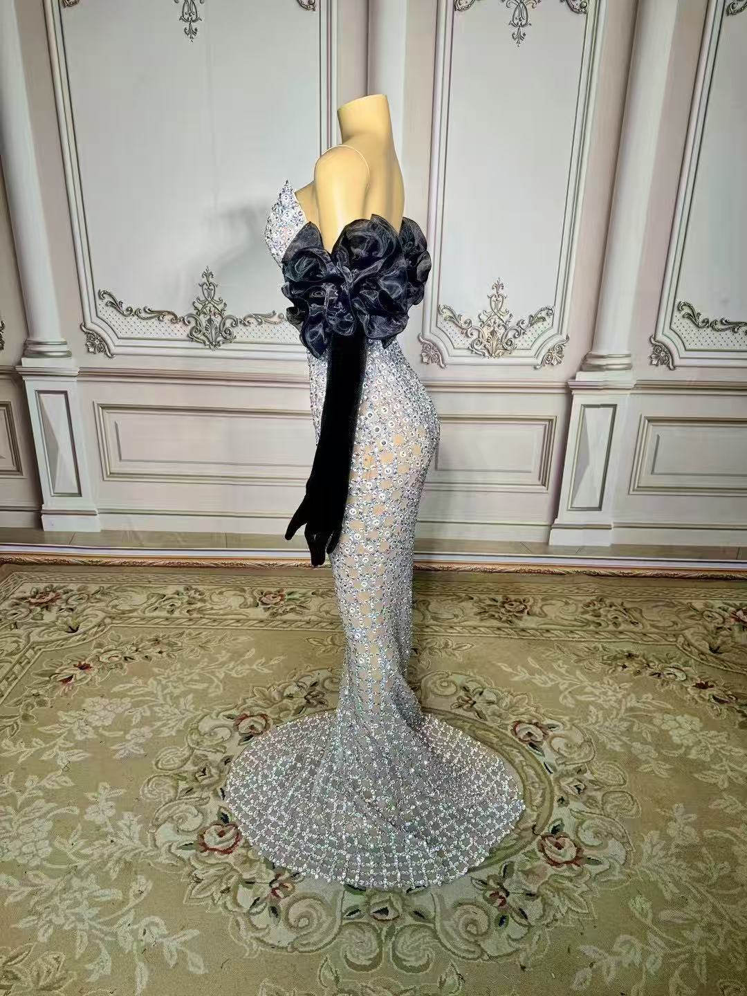 Charming Silver Mermaid Strapless Beaded Sleeveless Floor-Length Tulle Evening Dresses With Rhinestones