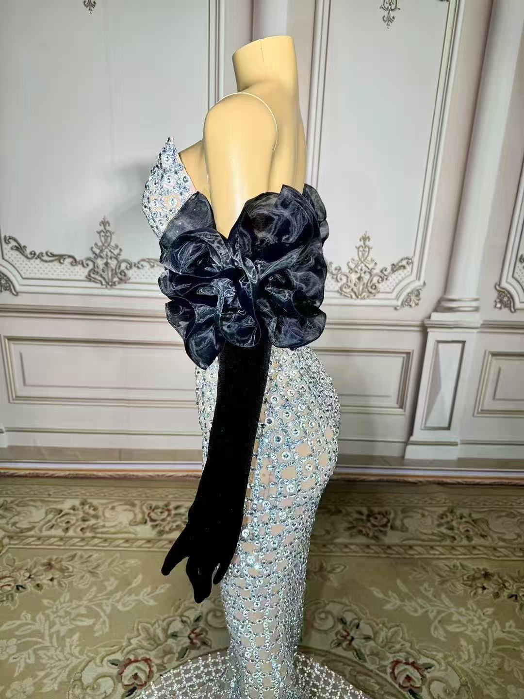 Charming Silver Mermaid Strapless Beaded Sleeveless Floor-Length Tulle Evening Dresses With Rhinestones