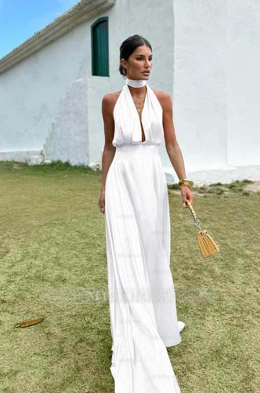 Charming Sleeveless Halter V Neck Long Formal Dress With Pleated