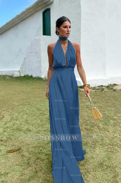 Charming Sleeveless Halter V Neck Long Formal Dress With Pleated