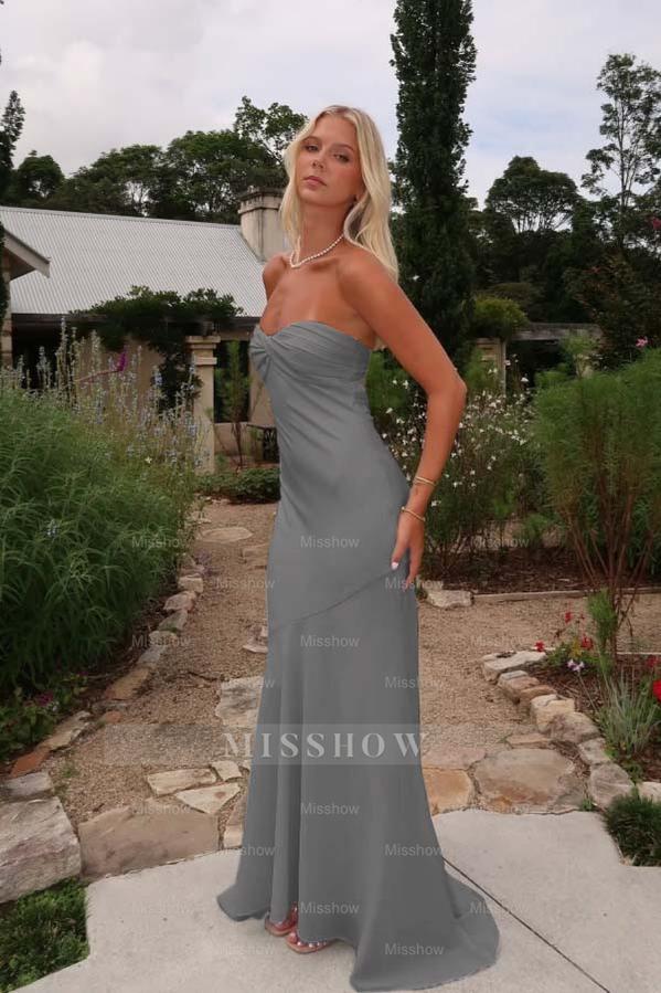 Charming Sleeveless Strapless Long Mermaid Formal Dress With Pleated