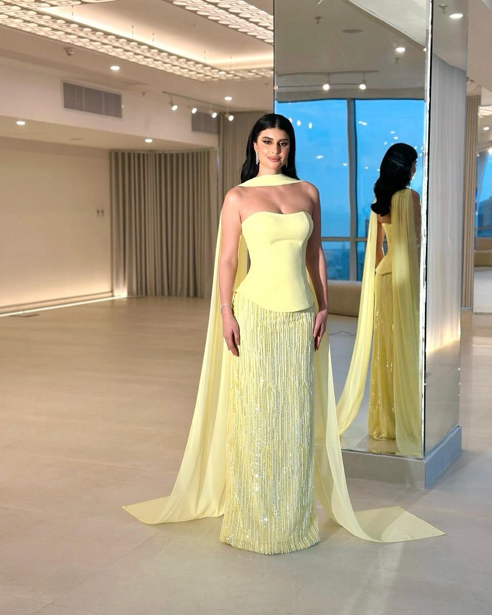 Charming Strapless Sleeveless Long Formal Dress With Beading Pleated