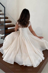 Charming Straps Sleeveless Sweetheart Formal Dress With Tulle Pleated