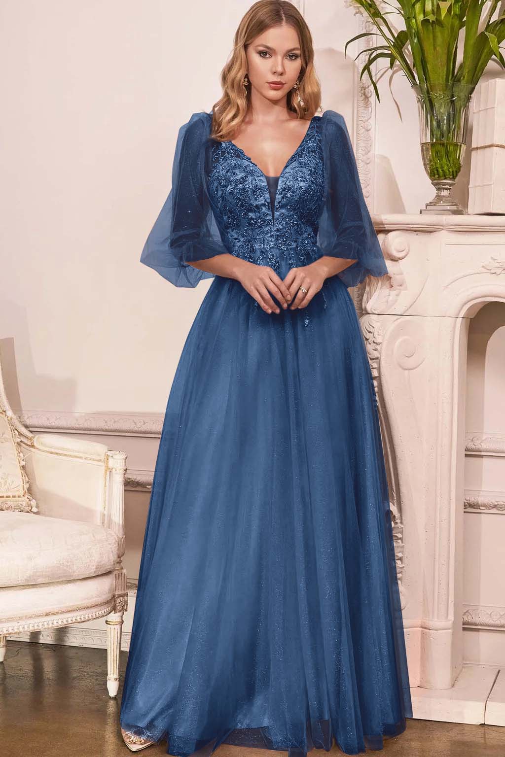 Charming Tulle V Neck Sleeveless Long Formal Dress With Appliques